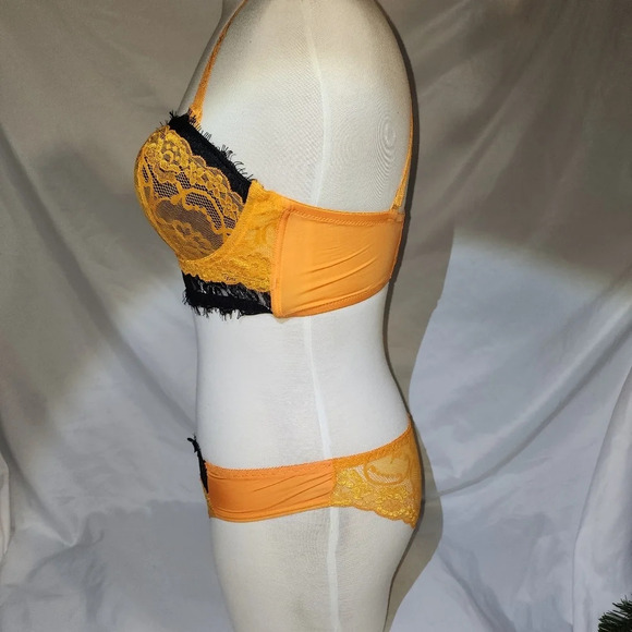 Orange & Black Lingerie Set NWT - Push-Up Bra/Cheekys, 32D/S - Picture 2 of 10